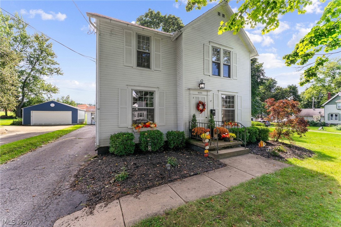 1051 E 9th Street Salem OH 44460