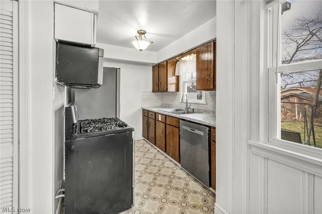 1931 Byrd Avenue Cuyahoga Falls OH 44223