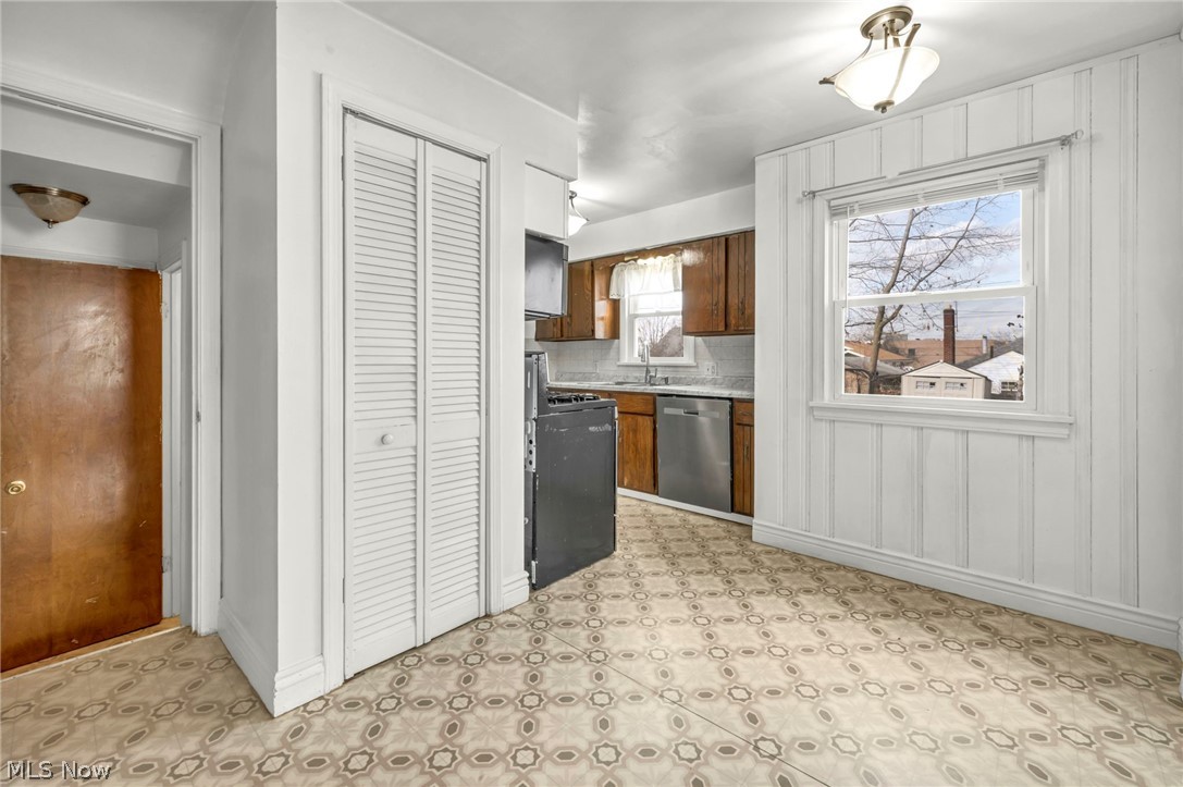 1931 Byrd Avenue Cuyahoga Falls OH 44223