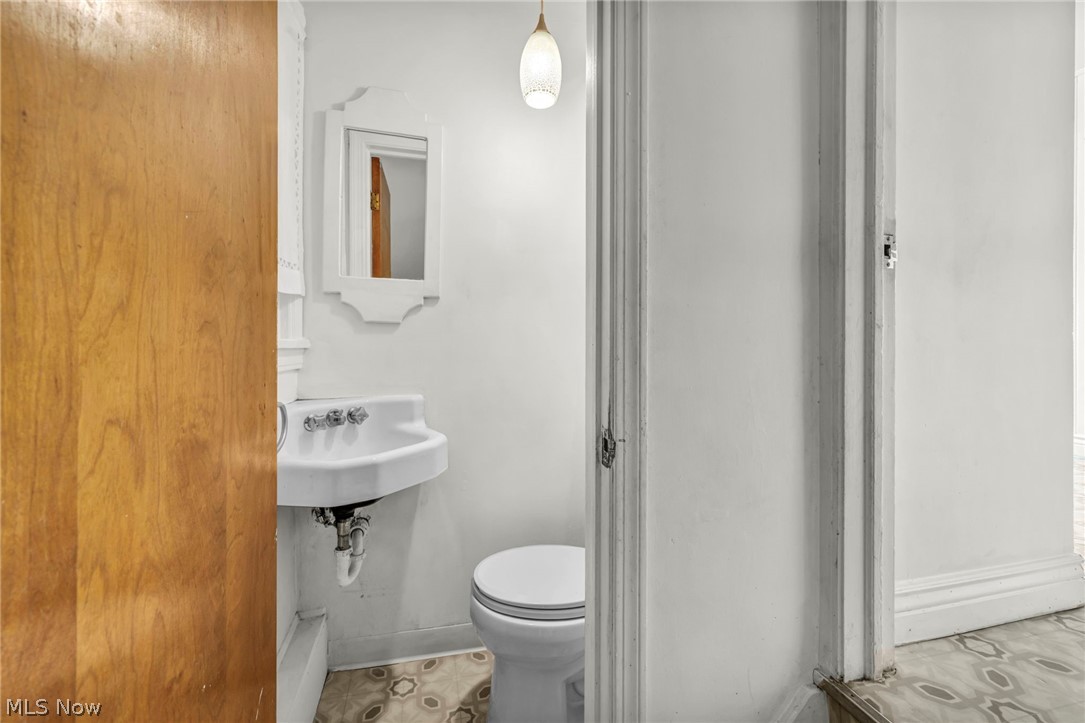 1931 Byrd Avenue Cuyahoga Falls OH 44223