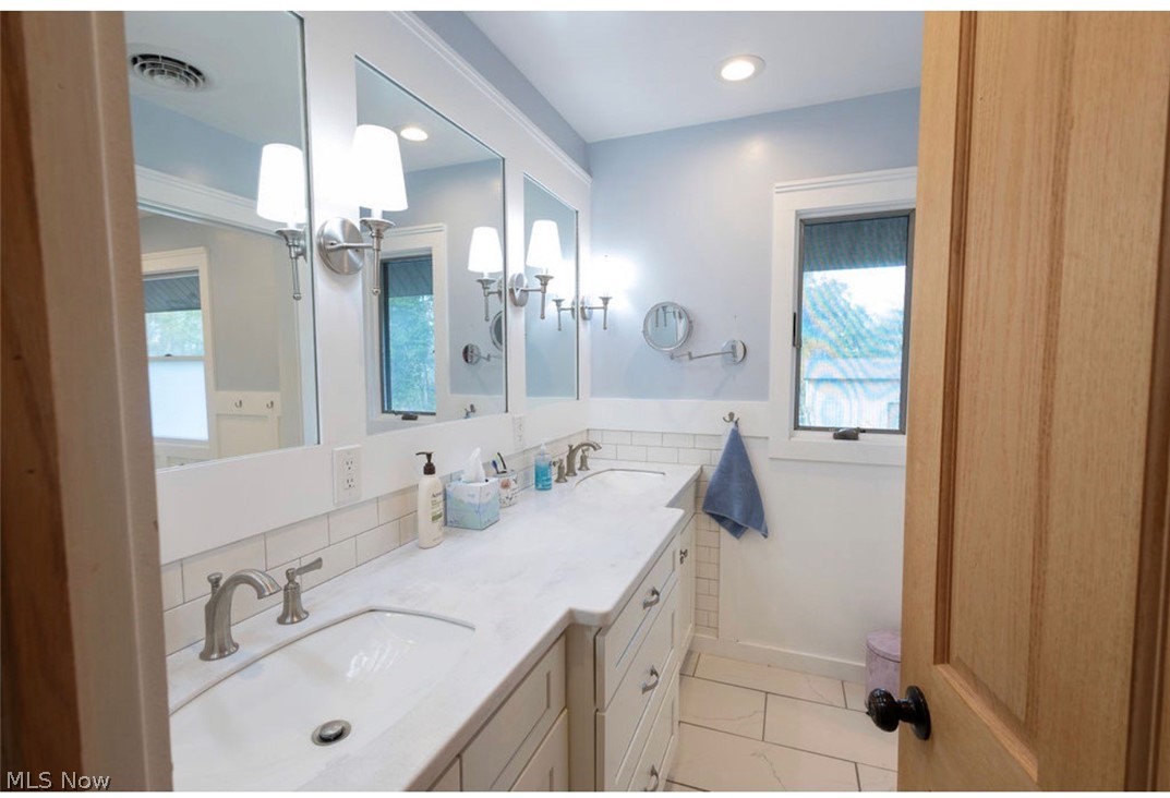 8113 Darrow Road Huron OH 44839