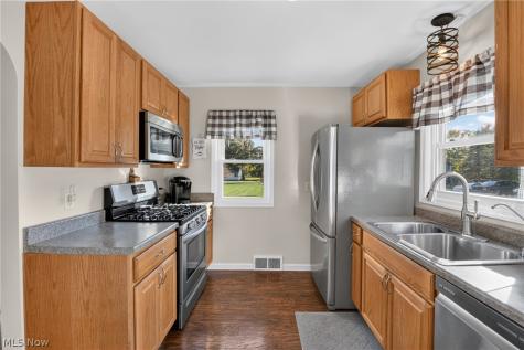 6961 Greenwich Road Westfield Center OH 44251