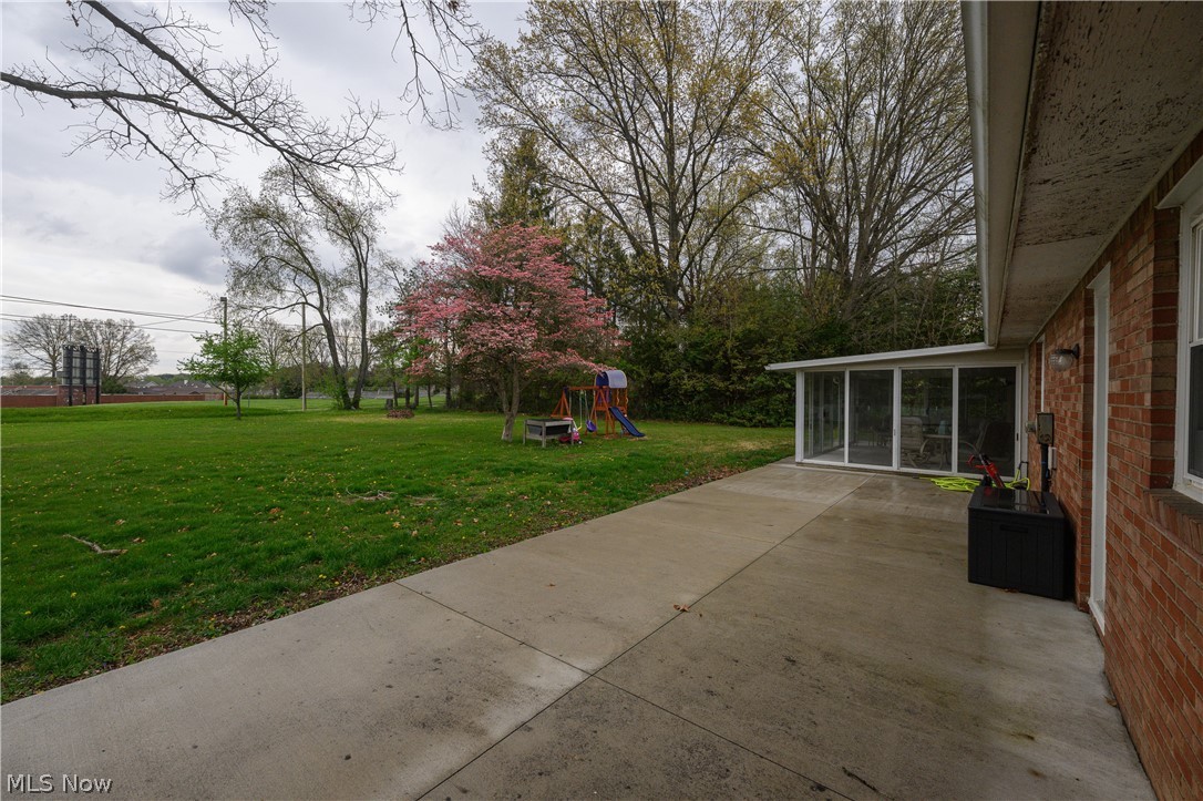 819 E 5th Street Dover OH 44622