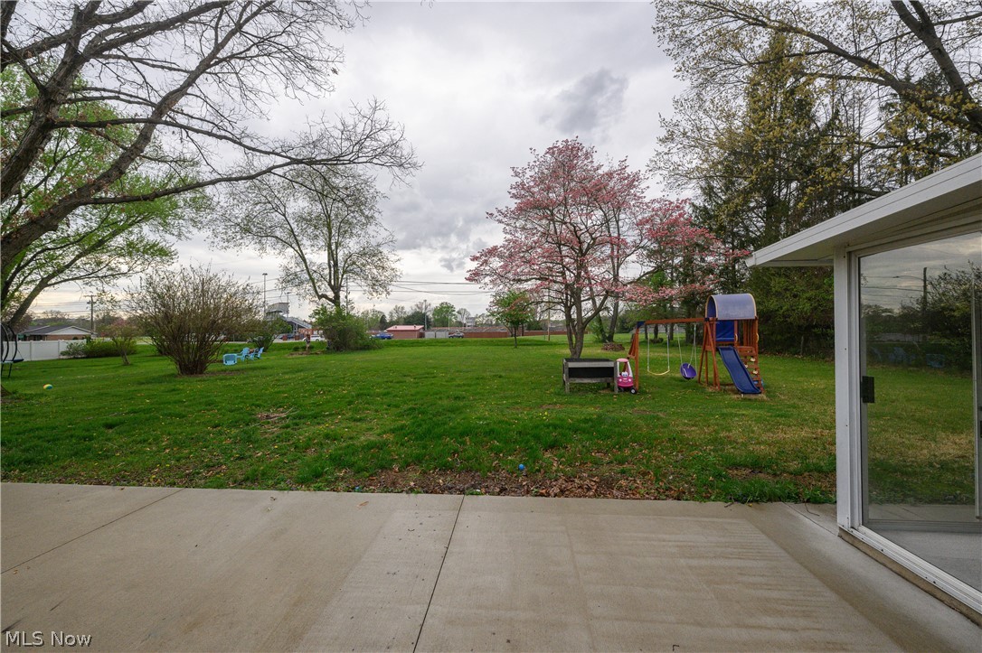 819 E 5th Street Dover OH 44622