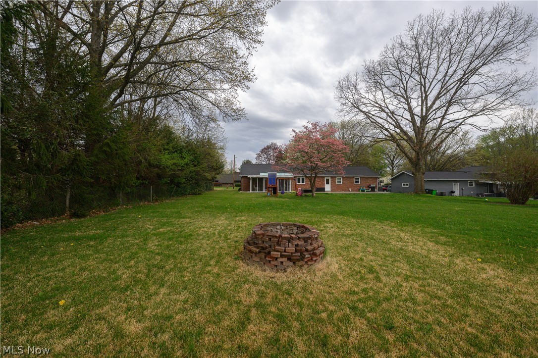 819 E 5th Street Dover OH 44622