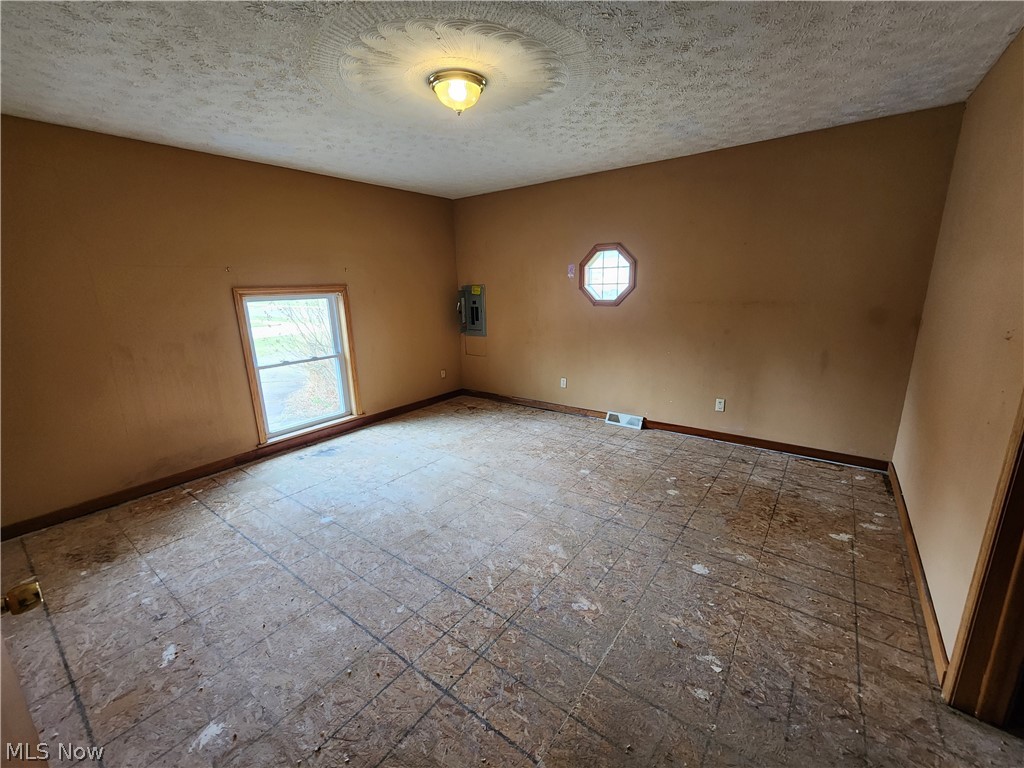 429 Comstock Street NW Warren OH 44483