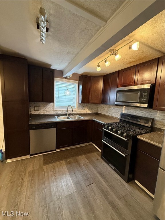 662 Kenilworth Avenue Sheffield Lake OH 44054
