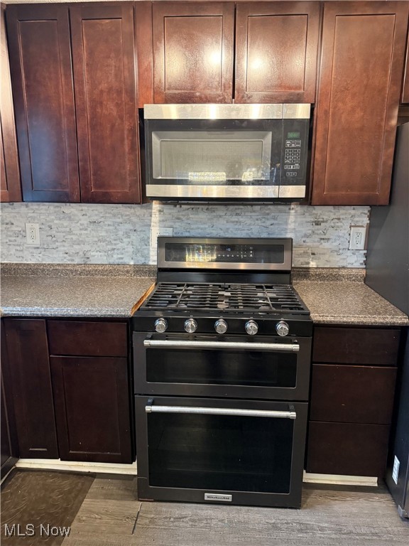 662 Kenilworth Avenue Sheffield Lake OH 44054