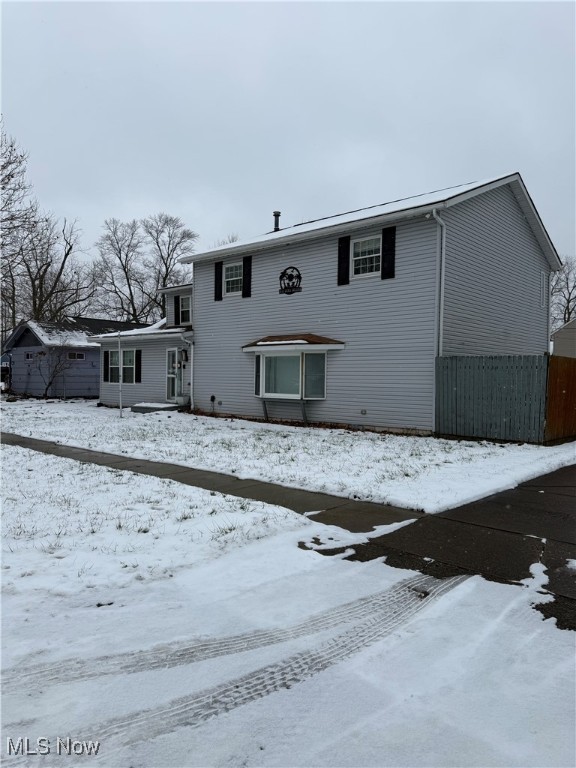 662 Kenilworth Avenue Sheffield Lake OH 44054