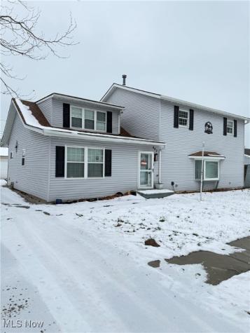 662 Kenilworth Avenue Sheffield Lake OH 44054