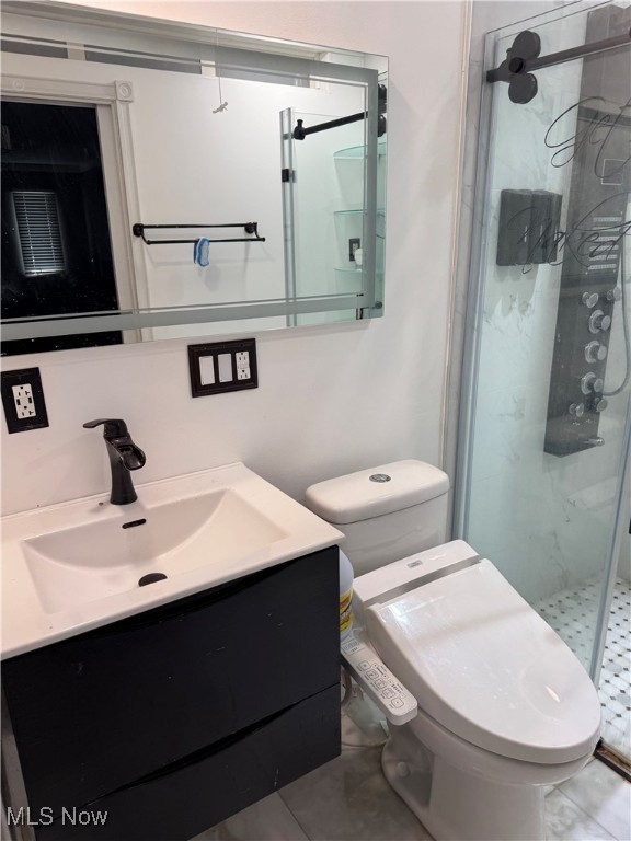 662 Kenilworth Avenue Sheffield Lake OH 44054