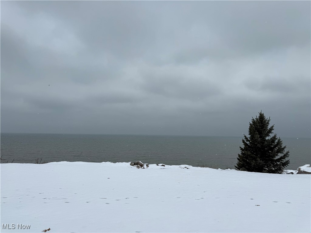 662 Kenilworth Avenue Sheffield Lake OH 44054