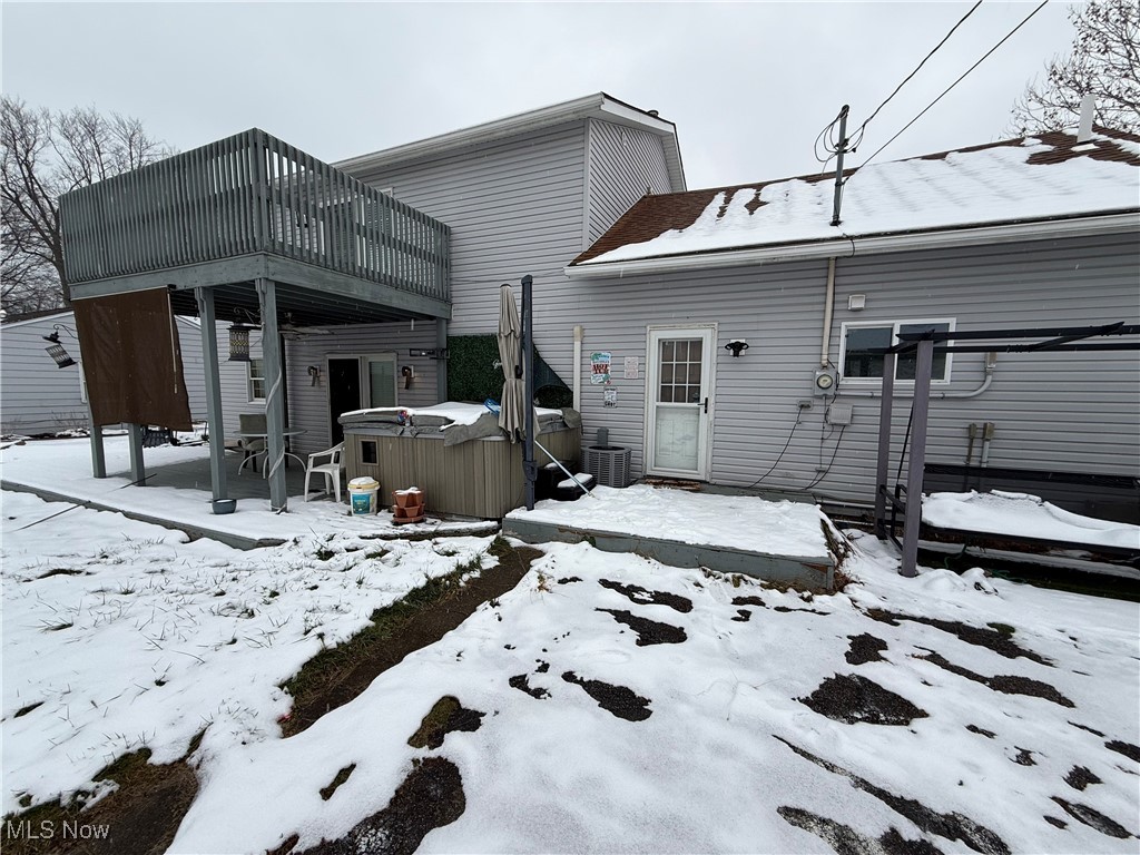 662 Kenilworth Avenue Sheffield Lake OH 44054