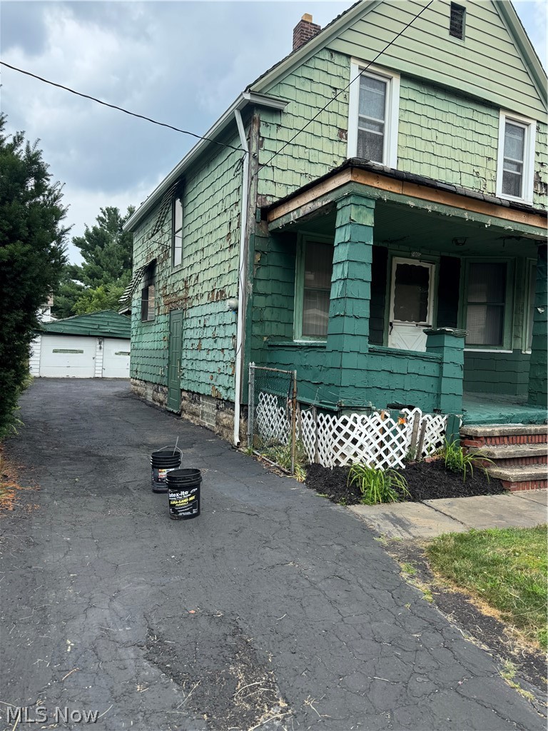 7405 Indiana Avenue Cleveland OH 44105