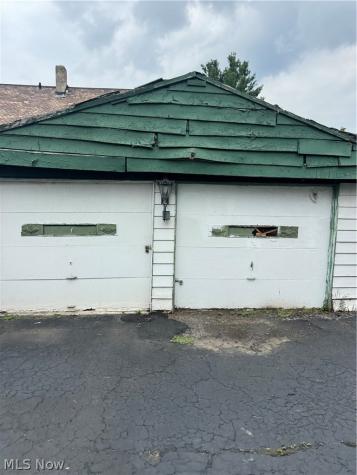 7405 Indiana Avenue Cleveland OH 44105
