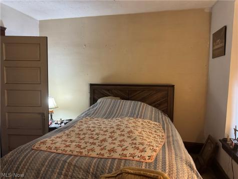 7405 Indiana Avenue Cleveland OH 44105
