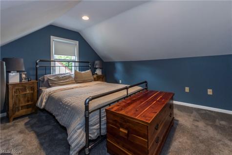 4425 W 10th Street Cleveland OH 44109