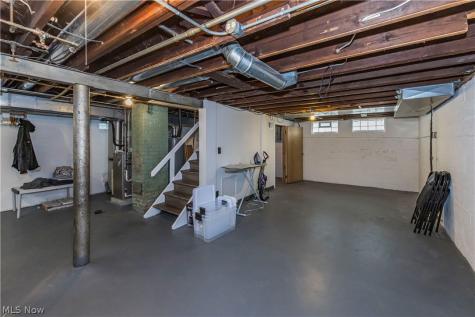 4425 W 10th Street Cleveland OH 44109