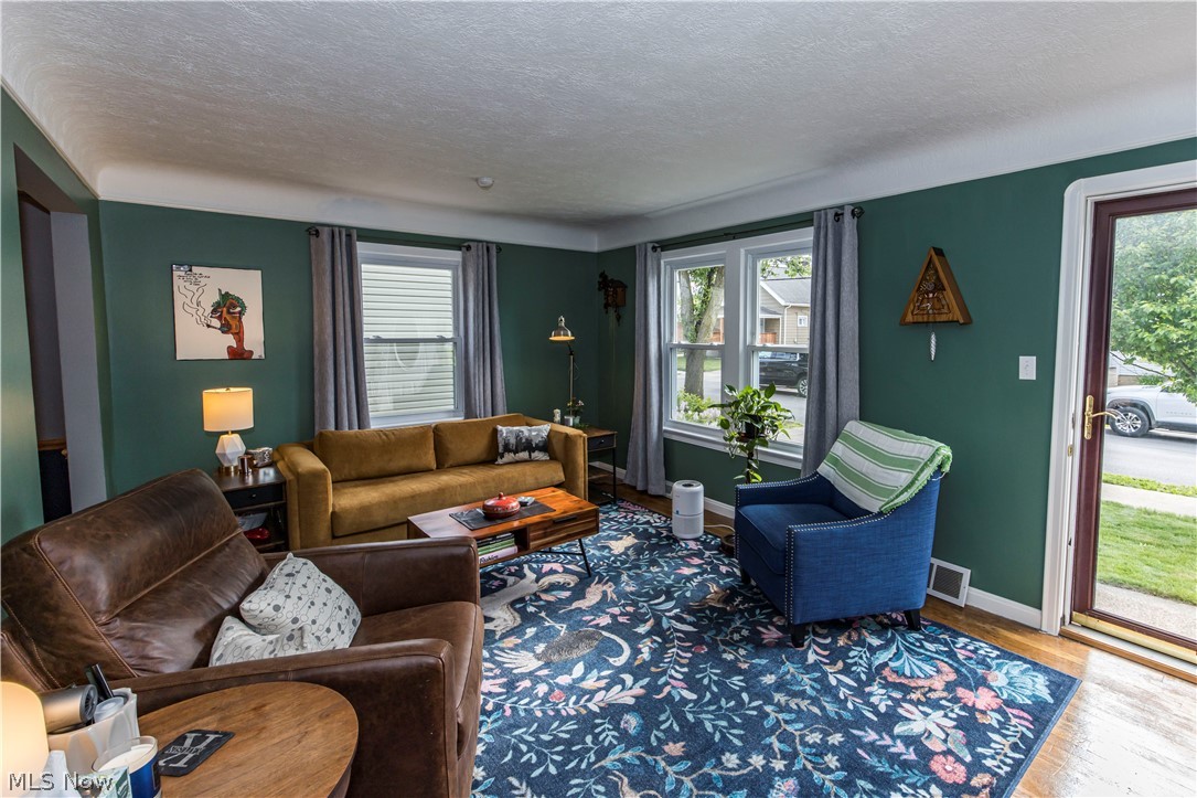 4425 W 10th Street Cleveland OH 44109