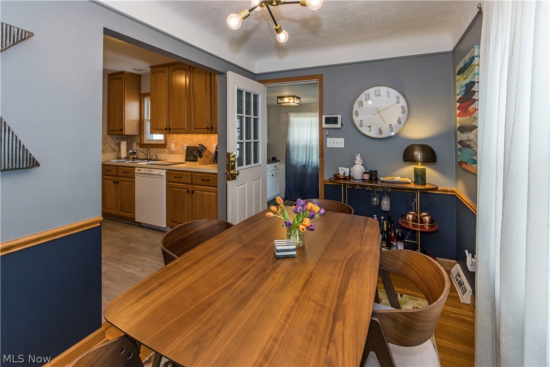 4425 W 10th Street Cleveland OH 44109