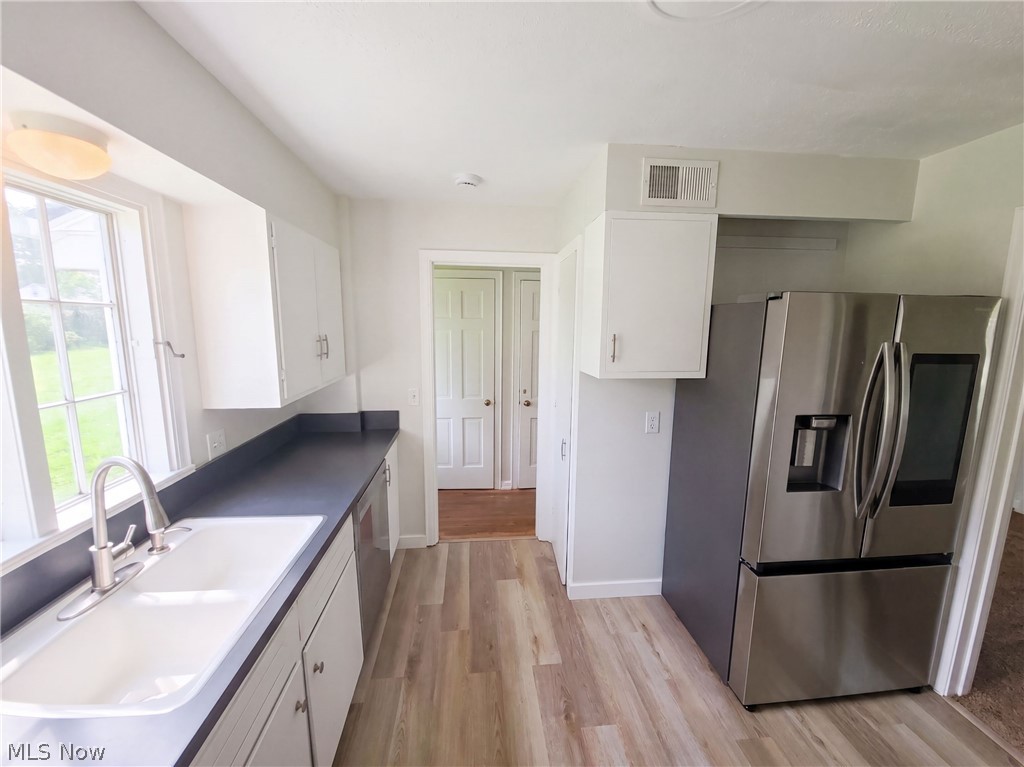 1408 Genesee Avenue NE Warren OH 44483