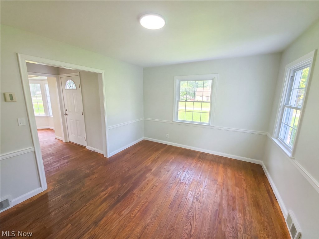 1408 Genesee Avenue NE Warren OH 44483