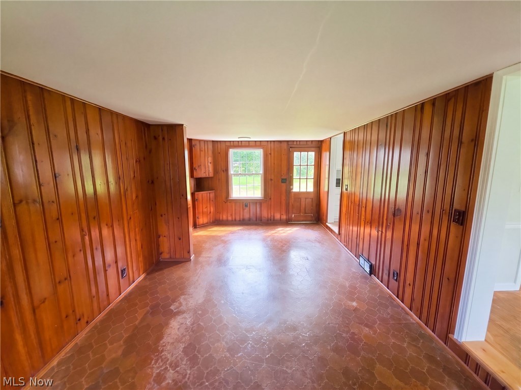 1408 Genesee Avenue NE Warren OH 44483