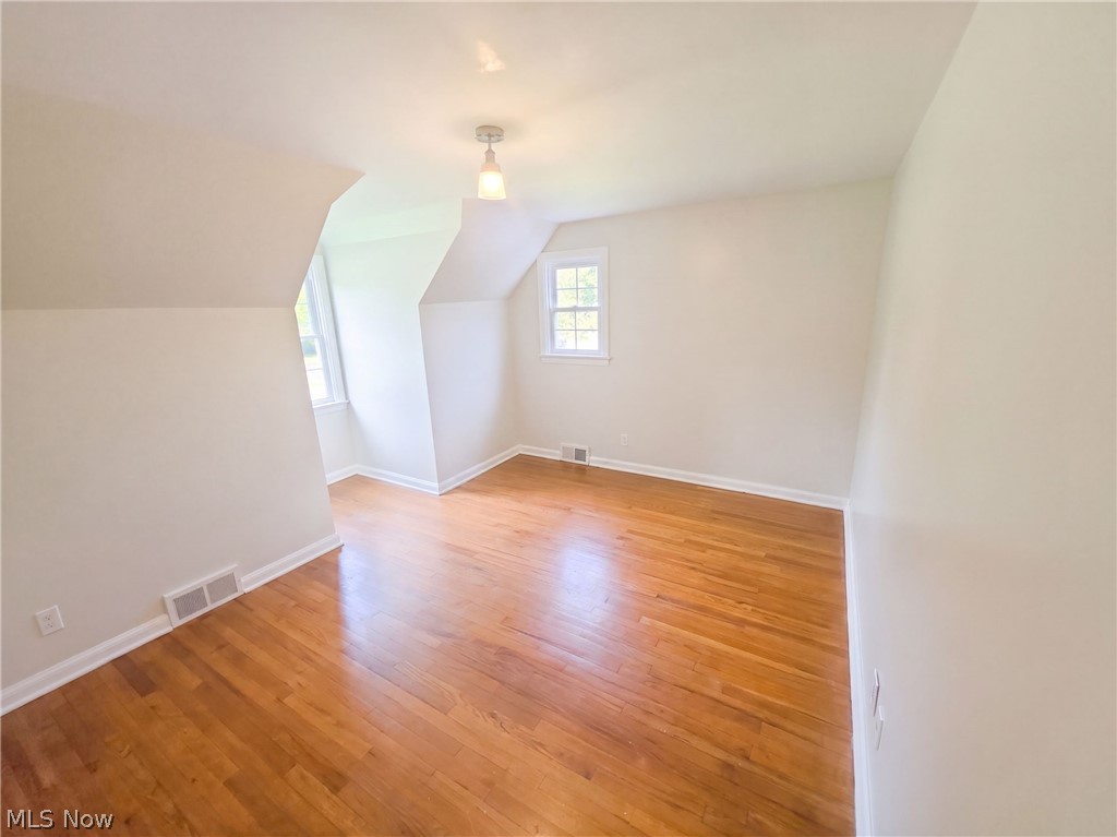 1408 Genesee Avenue NE Warren OH 44483