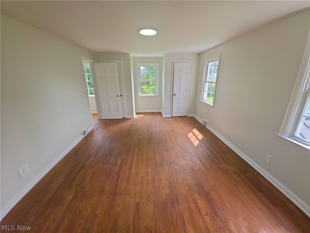 1408 Genesee Avenue NE Warren OH 44483