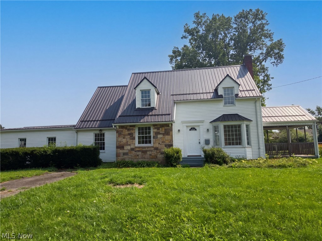 1408 Genesee Avenue NE Warren OH 44483