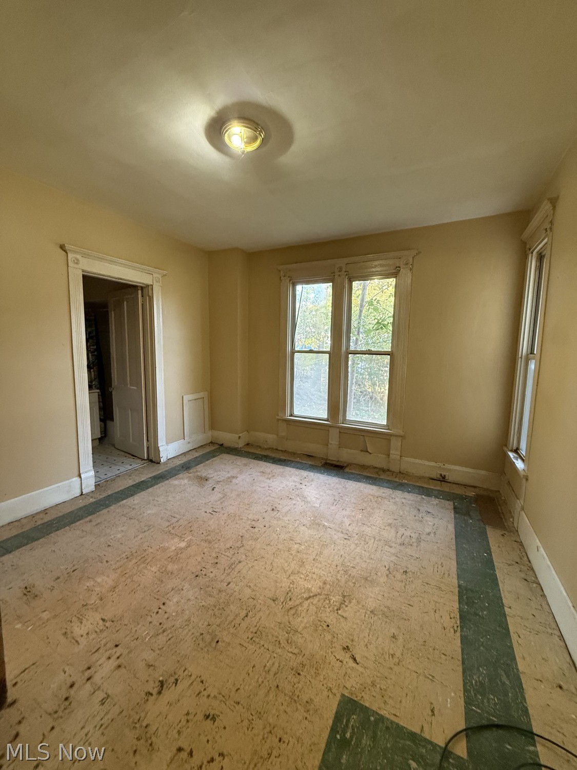 112 Water Street Chardon OH 44024