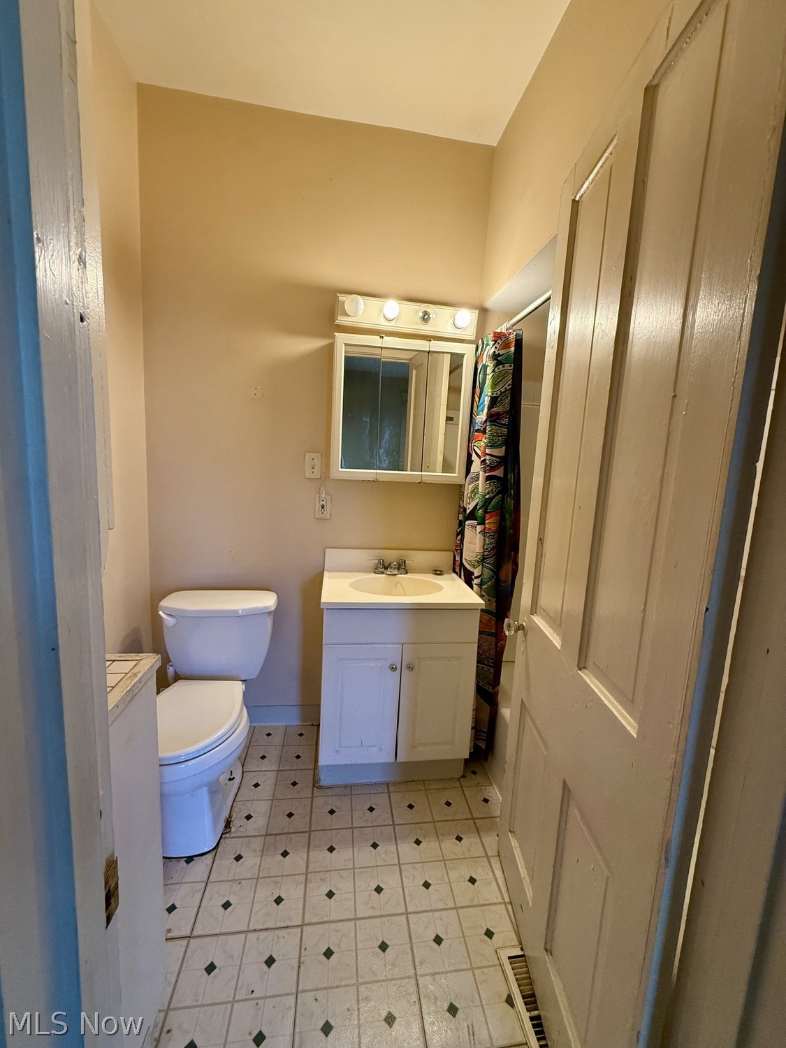 112 Water Street Chardon OH 44024
