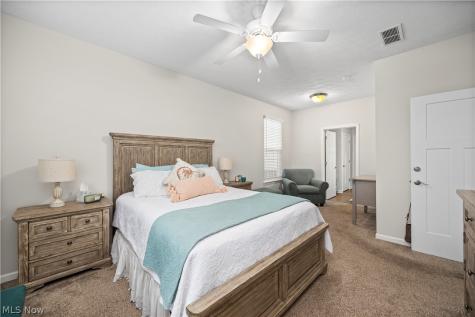 4248 Meadow Lark Drive Lorain OH 44053