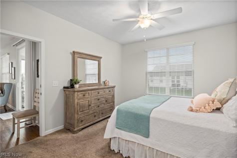 4248 Meadow Lark Drive Lorain OH 44053