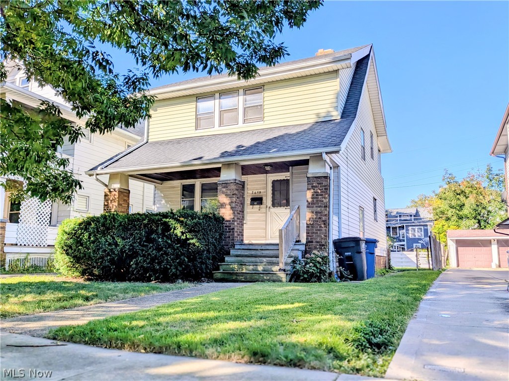 2048 Richland Avenue Lakewood OH 44107