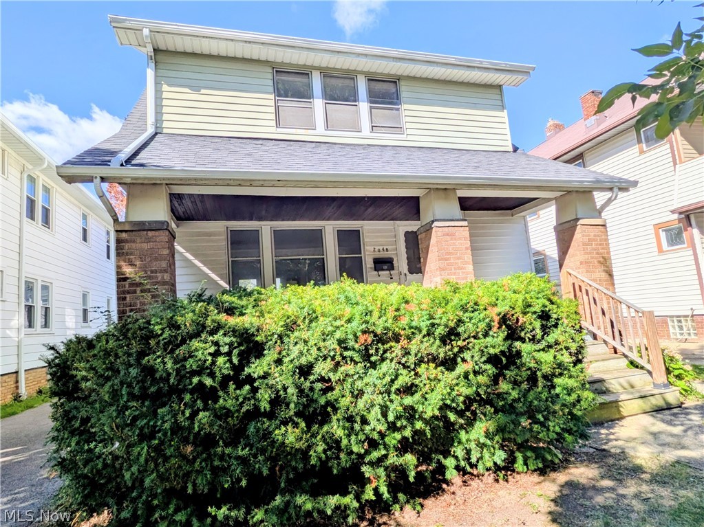 2048 Richland Avenue Lakewood OH 44107