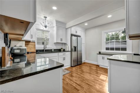 2108 Hampstead Road Cleveland Heights OH 44118