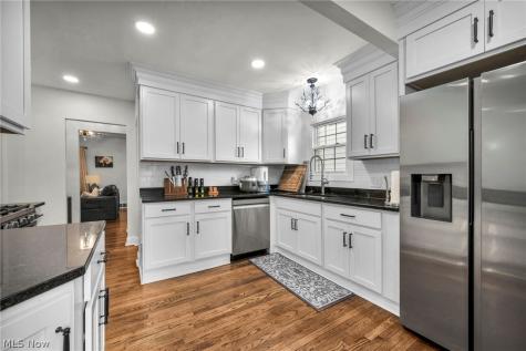 2108 Hampstead Road Cleveland Heights OH 44118