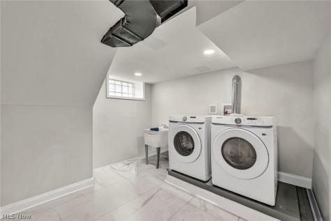 2108 Hampstead Road Cleveland Heights OH 44118