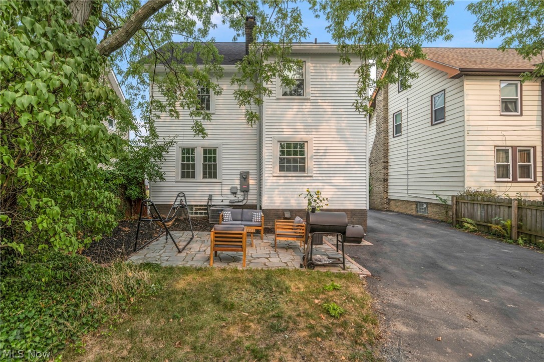2108 Hampstead Road Cleveland Heights OH 44118