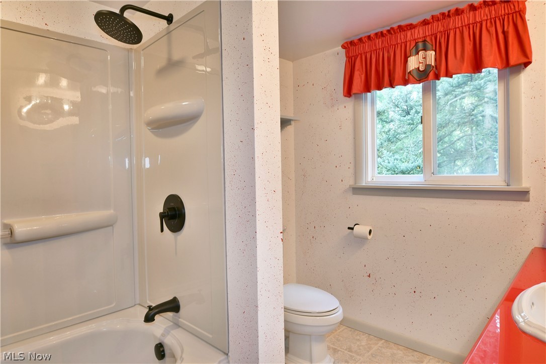 9957 Warren Meadville Kinsman OH 44428