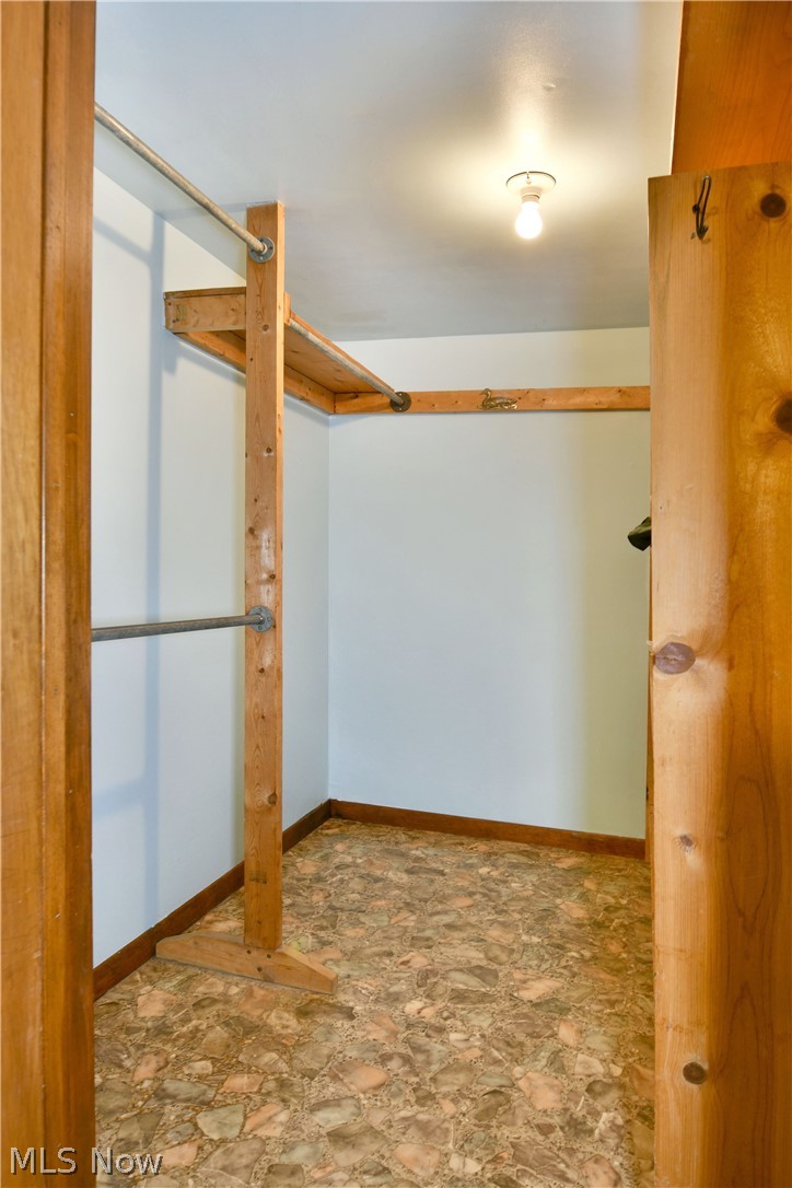 9957 Warren Meadville Kinsman OH 44428