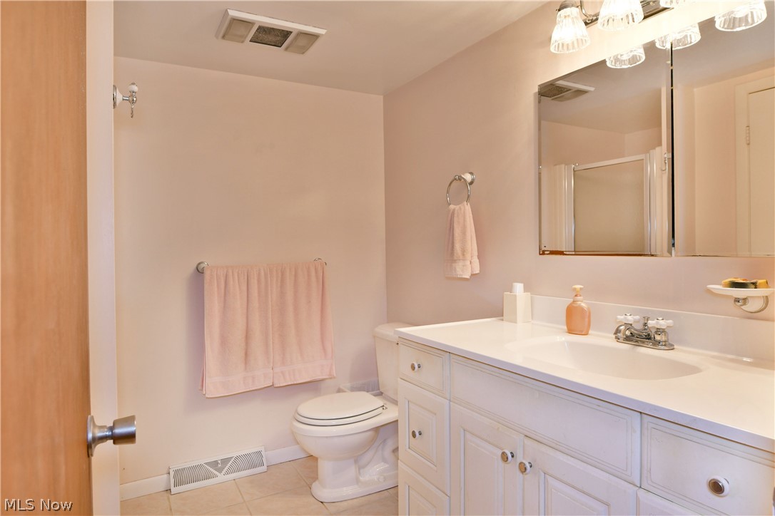 9957 Warren Meadville Kinsman OH 44428