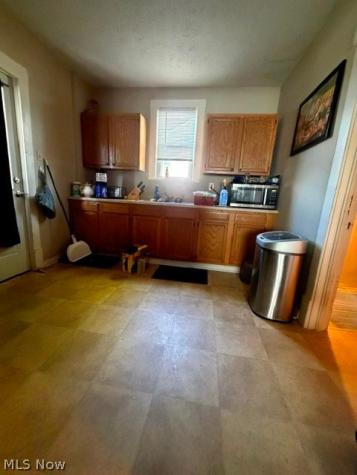 3534 Fairmount Boulevard NE Canton OH 44705
