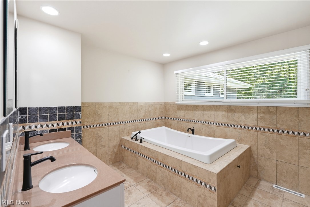 3855 Northview Drive Stow OH 44224