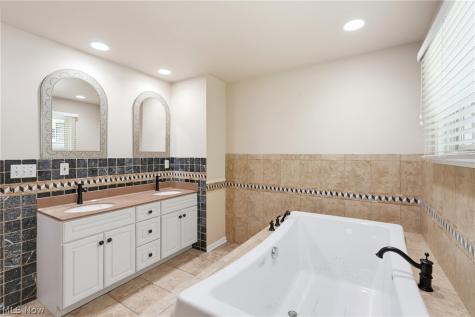 3855 Northview Drive Stow OH 44224
