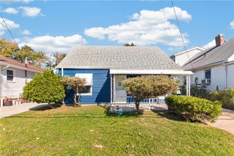 12504 Carrington Avenue Cleveland OH 44135