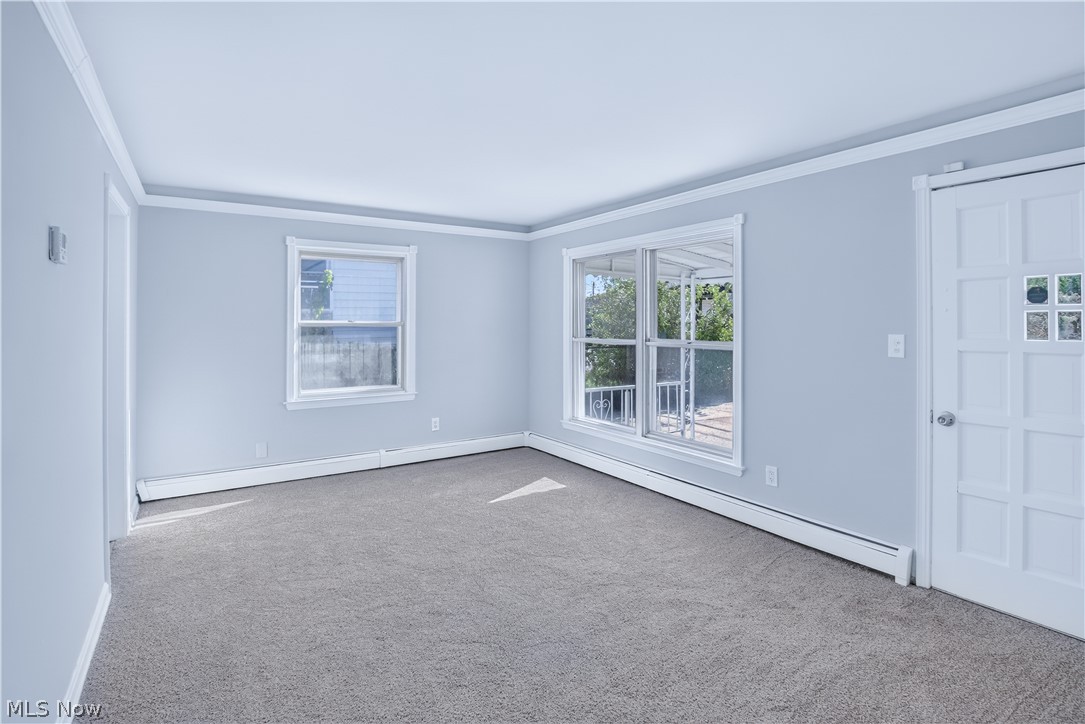12504 Carrington Avenue Cleveland OH 44135