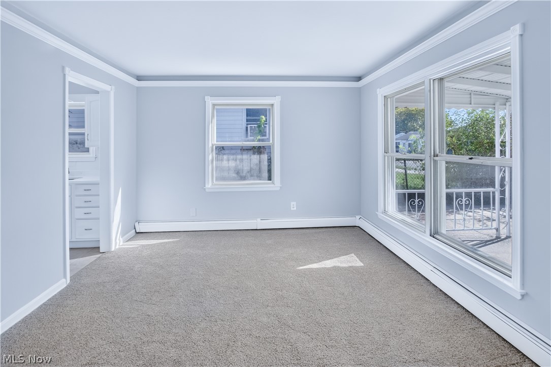12504 Carrington Avenue Cleveland OH 44135