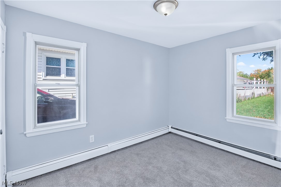 12504 Carrington Avenue Cleveland OH 44135